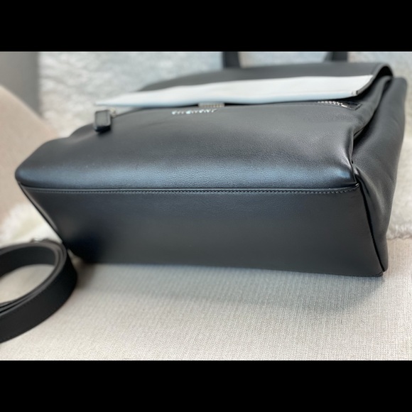 Givenchy Pandora Pure Medium Bag - Picture 5 of 15